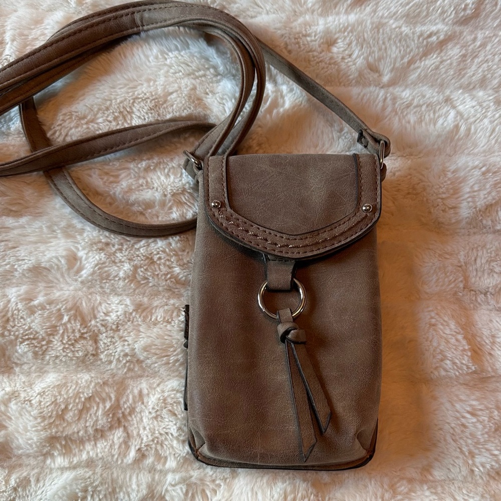 American Eagle Tan Crossbody Bag